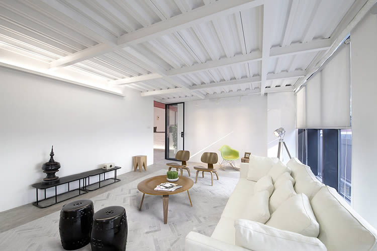 現(xiàn)代辦公家具