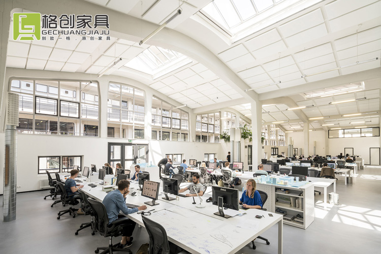 現(xiàn)代辦公家具