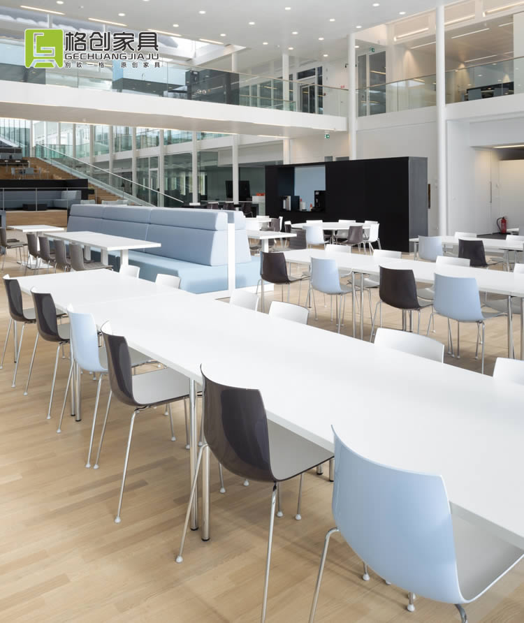 現(xiàn)代辦公家具